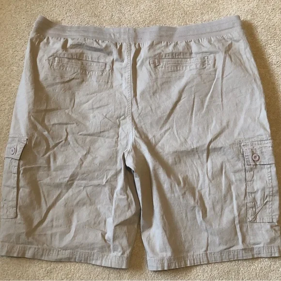 NWOT AirWalk Slim Fit Stretch Cargo Shorts Size XL- Khaki - Picture 2 of 5